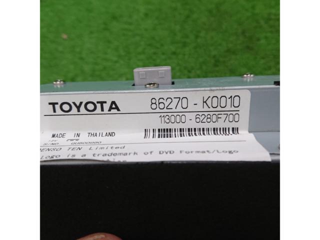 Toyota
86270-K0010
Optional DVD player