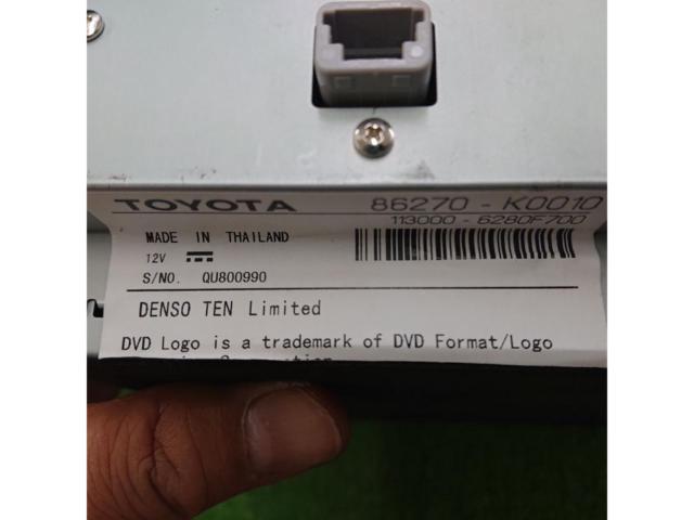 Toyota
86270-K0010
Optional DVD player