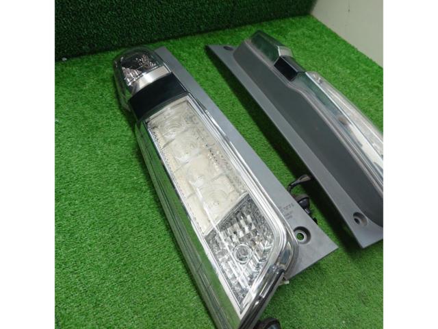 ホンダ N-WGNカスタム純正テールレンズ
