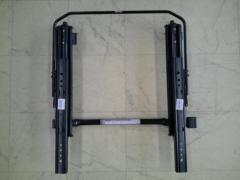 RECARO
Seat rail