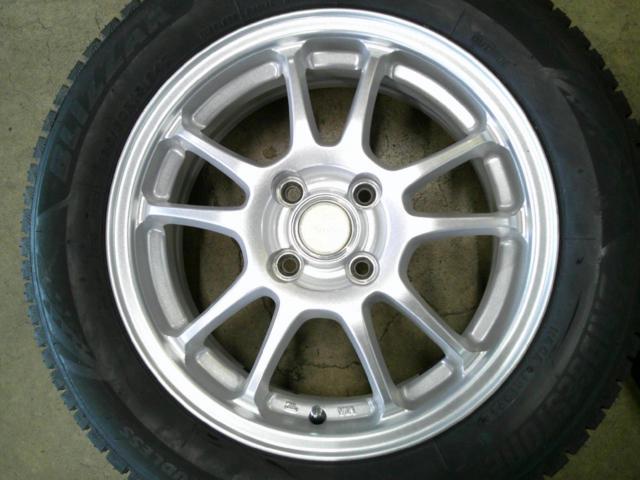 BRIDGESTONE BLIZZAK VRX3 + ECO FORME SE-10