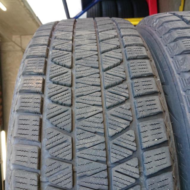BRIDGESTONE BLIZZAK DM-V3 + MARUKA SERVICE Lefinada MOTION 2
