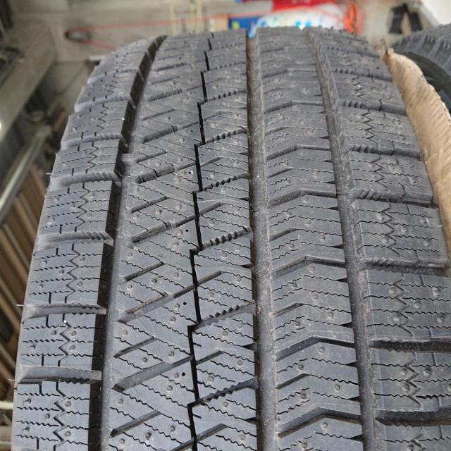 BRIDGESTONE BLIZZAK VRX2 + スバル WRX STI純正ホイール