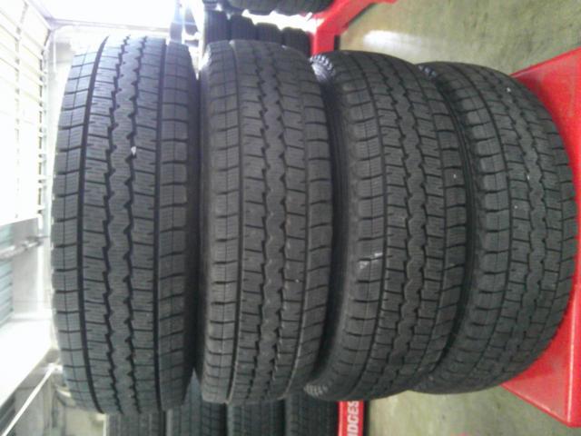 DUNLOP WINTERMAXX SV01 + WILD CRUISING RM