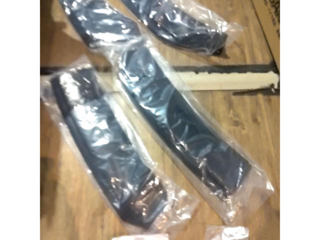 【メーカー不明】汎用リップスポイラー