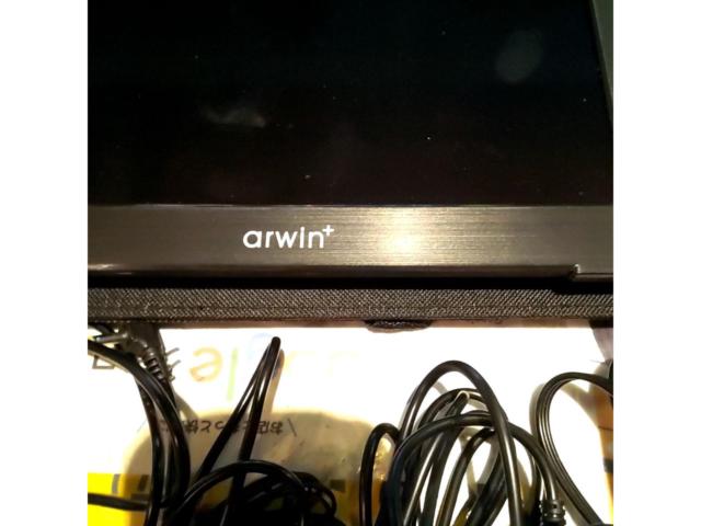 arwin +
10.1-inch portable TV