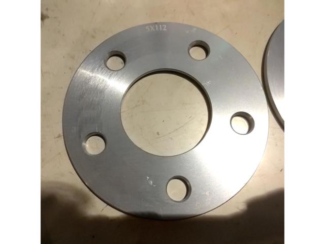 【メーカー不明】PCD112-5H 5mm スペーサー
