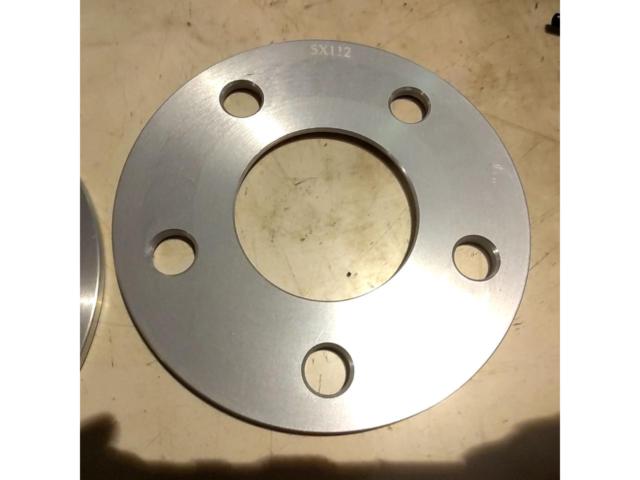 【メーカー不明】PCD112-5H 5mm スペーサー