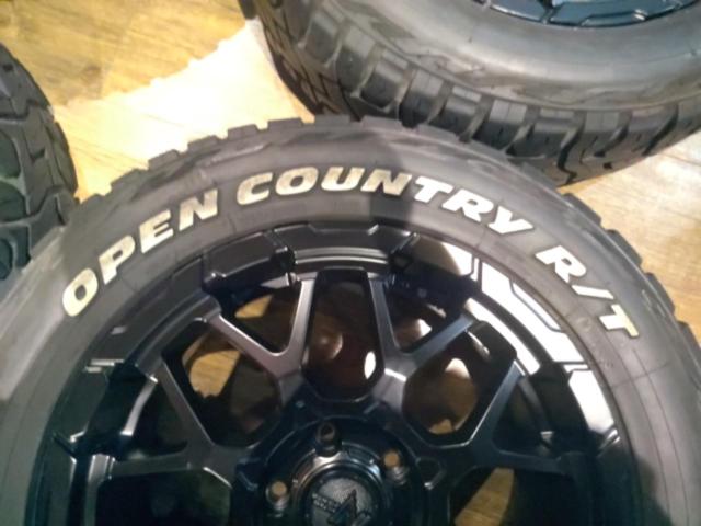 MARUKA SERVICE(マルカサービス) NITRO POWER(ナイトロパワー) M28 BULLET メッシュホイール   + TOYO(トーヨー) OPEN COUNTRY R/T