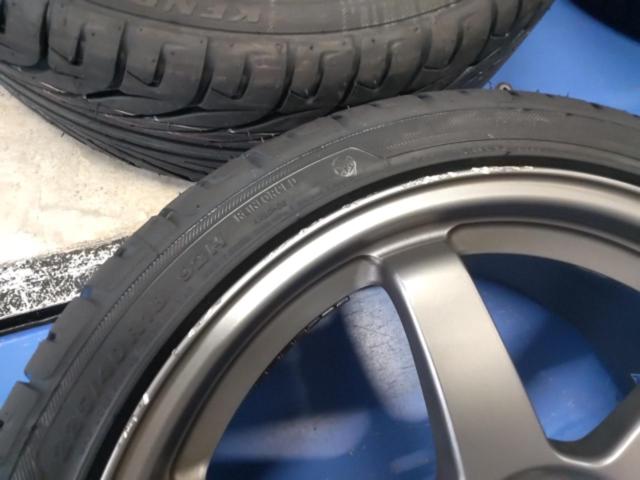 RAYS(レイズ) VOLK RACING(ボルク レーシング) TE37  + KENDA(ケンダ) KR20