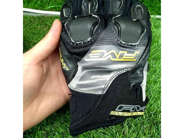 FIVE STUNT EVO M/9サイズ