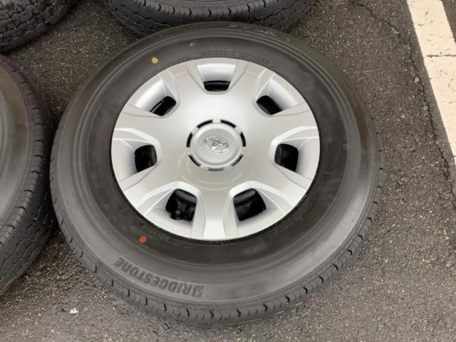 トヨタ純正(TOYOTA)  ハイエース 200系 純正スチールホイール + BRIDGESTONE ECOPIA RD613 107/105S LT  + BRIDGESTONE(ブリヂ