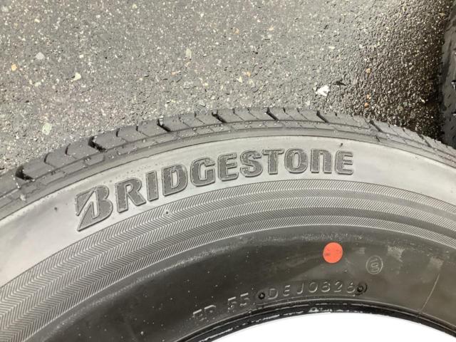 トヨタ純正(TOYOTA)  ハイエース 200系 純正スチールホイール + BRIDGESTONE ECOPIA RD613 107/105S LT  + BRIDGESTONE(ブリヂ