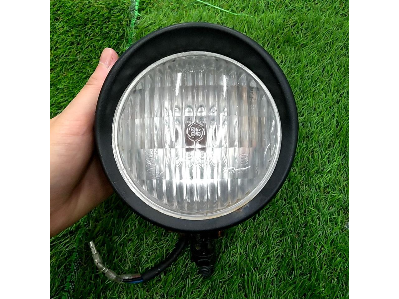 Unknown Manufacturer
General-purpose headlight