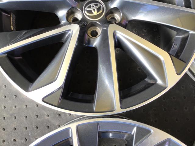 TOYOTA カローラスポーツ/GZグレード純正ホイール