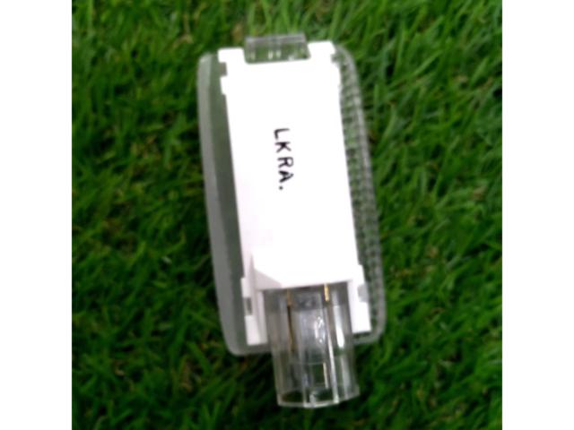 トヨタ純正 【クラウン/210系】ウェルカムランプ