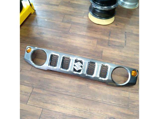 【スズキ純正】ジムニーノマド JC74W 純正 フロントグリル 