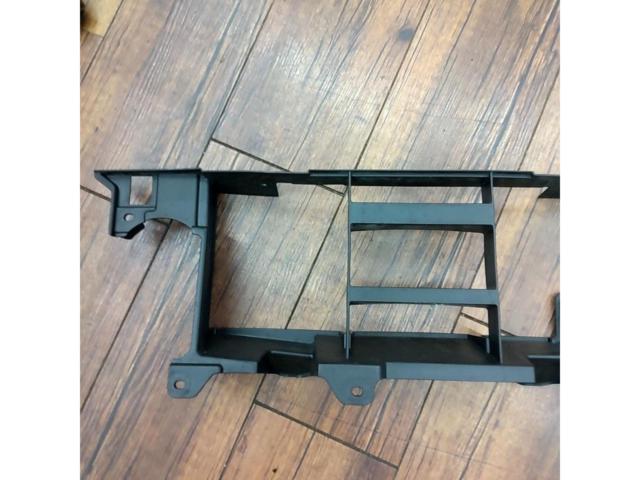 【スズキ純正】ジムニーノマド純正 フロントバンパーグリル アッパーシュラウド