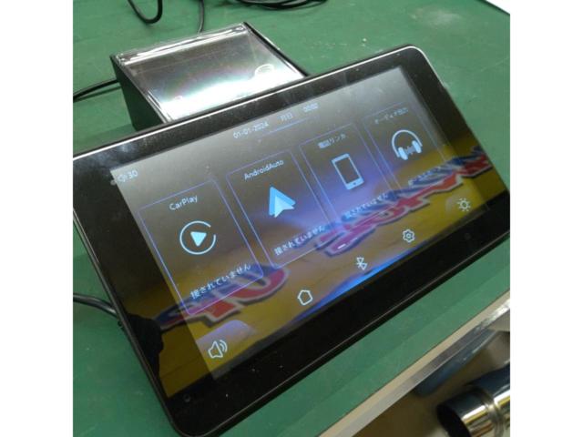 メーカー不明 7インチポータブル型ディスプレイオーディオ