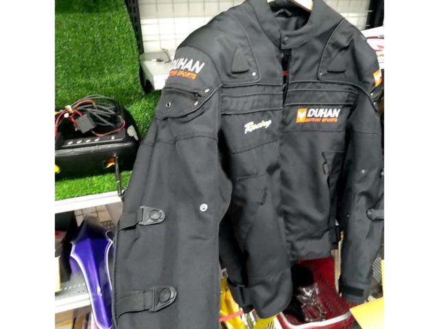 DUHAN jacket
XL size