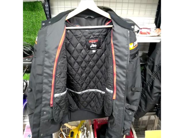 DUHAN jacket
XL size
