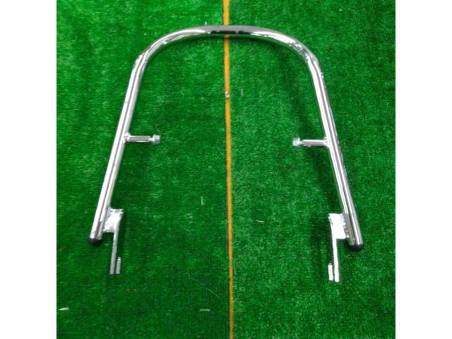 Grab bar from an unknown manufacturer
W650