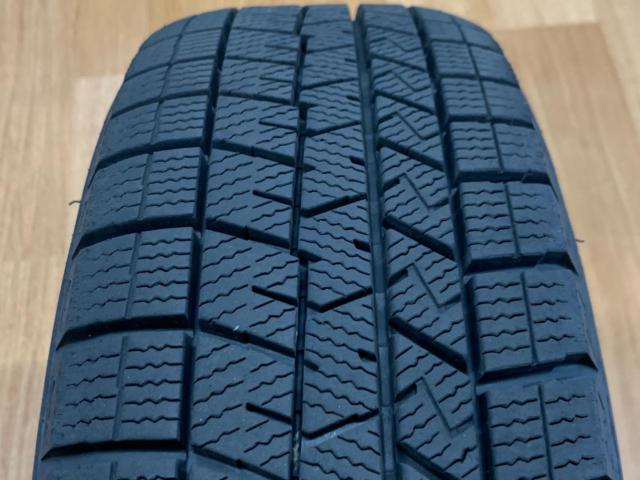 ひな壇下1 BRIDGESTONE BALMINUM KR10 + DUNLOP WINTERMAXX WM03