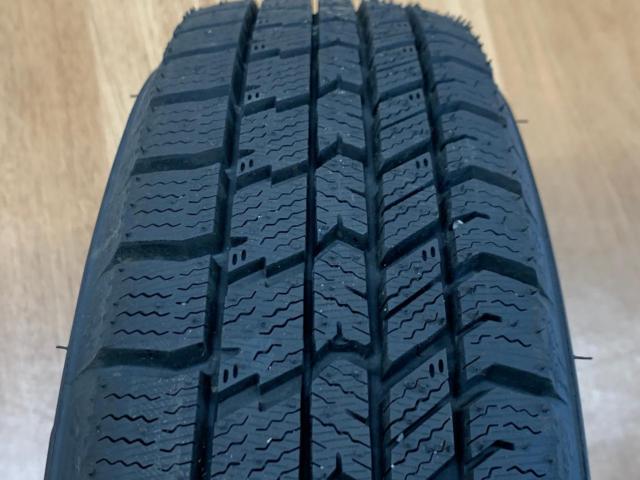 ひな壇下2 LEBEN BL1 + GOODYEAR ICE NAVI8