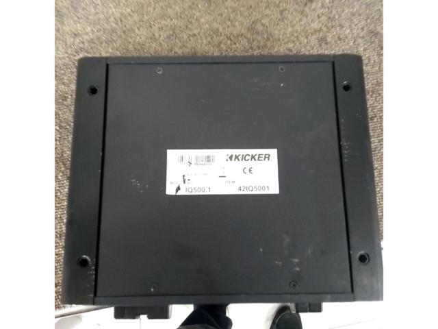 KICKER IQ500.1 パワーアンプ