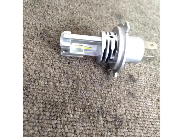 SEALIGHT H4 LEDバルブ