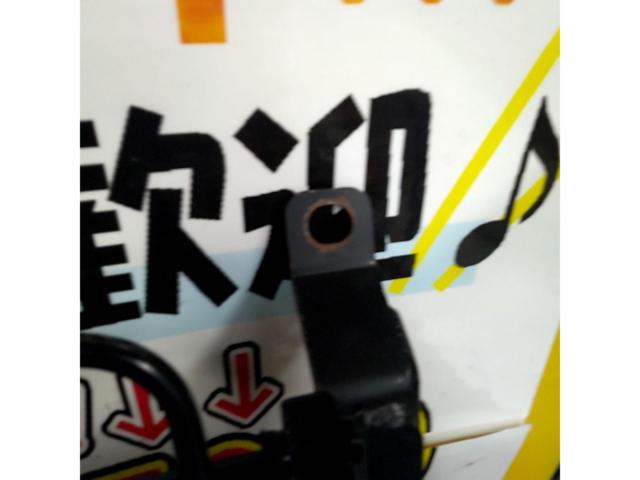 NV350 Caravan/E26 Kawai Manufacturing Co., Ltd.
Seat rail/driver's side N079R