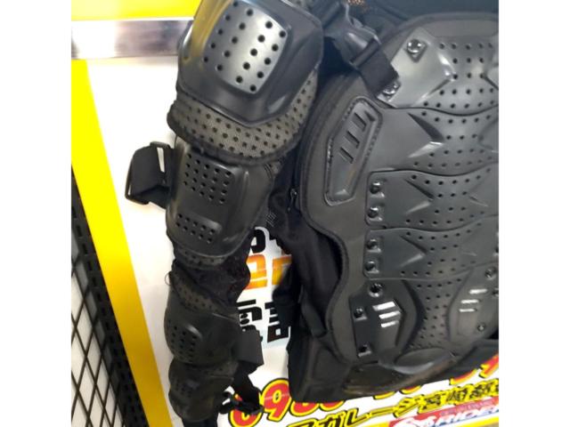 2【サイズXXL】メーカー不明 ボディプロテクター