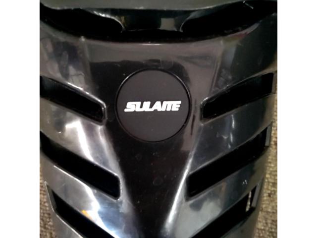 SULAITE ニーブレース