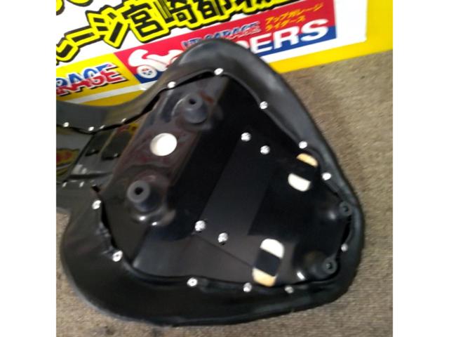 【ドラッグスター1100クラシック】 ガレージT&F タックロールダブルシート