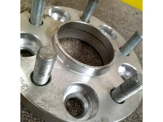 X-RAY ハブリング一体型ワイドトレッドスペーサー 20mm 【114.3-5/P1.25】