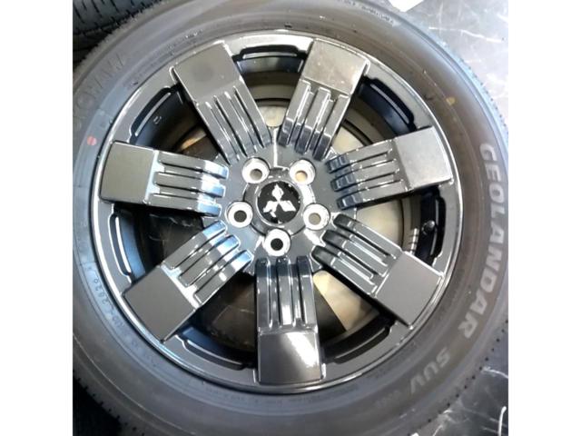 MITSUBISHI(三菱) デリカGグレード 純正ホイール+YOKOHAMA GEOLANDAR SUV