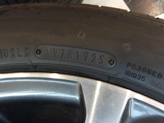 トヨタ純正(TOYOTA)  210系クラウン後期 アスリートターボ 純正ホイール   + DUNLOP(ダンロップ) SPORT MAXX LUX