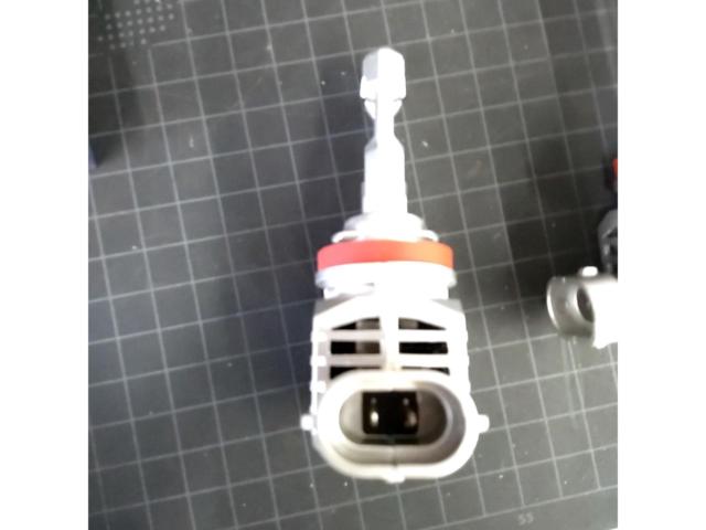 【メーカー不明】M5P  H8/H11 /16LED フォグランプ