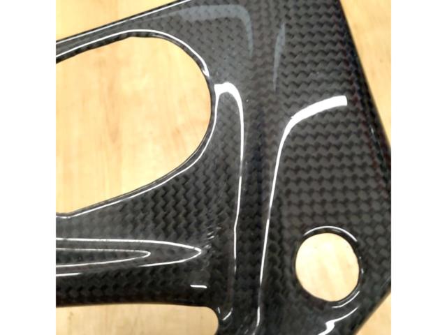 【SPEEDRA】ドライカーボン製フレームカバー