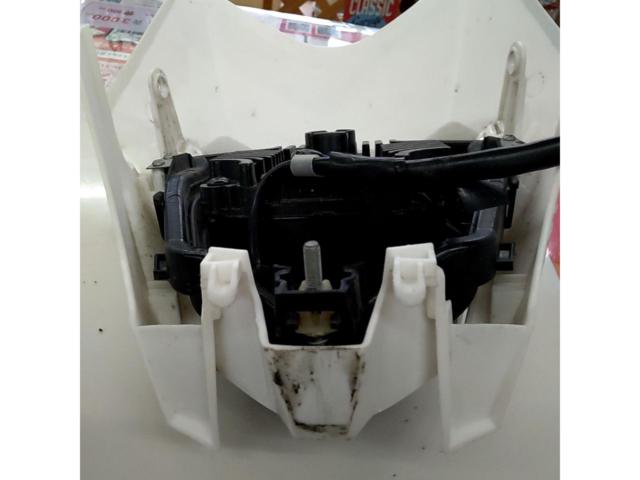 【メーカー不明】ヘッドライトカウル