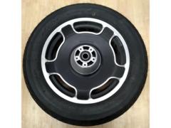 Harley-Davidson Street Glide
Original wheel