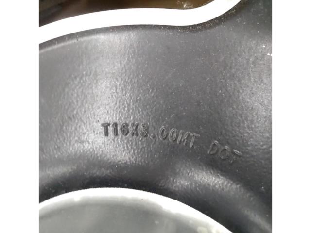 Harley-Davidson Street Glide
Original wheel