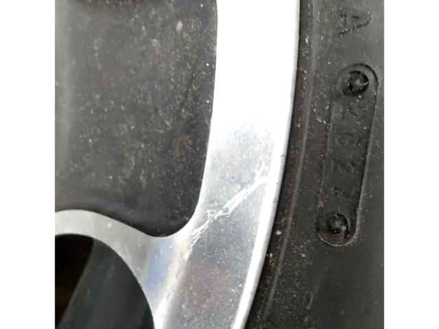 Harley-Davidson Street Glide
Original wheel