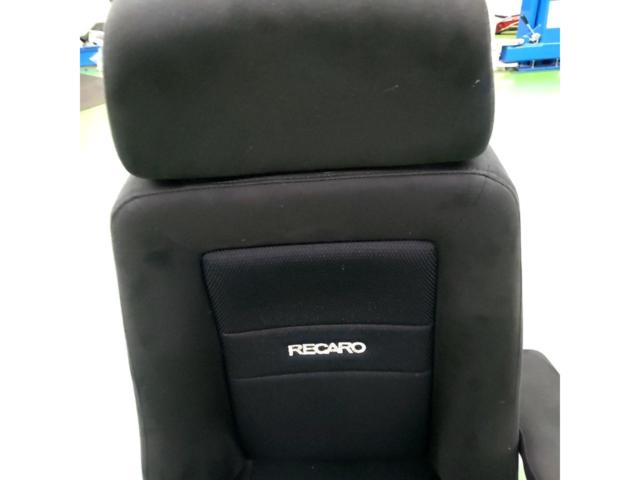 RECAROLX-VF
With armrest
Genuine