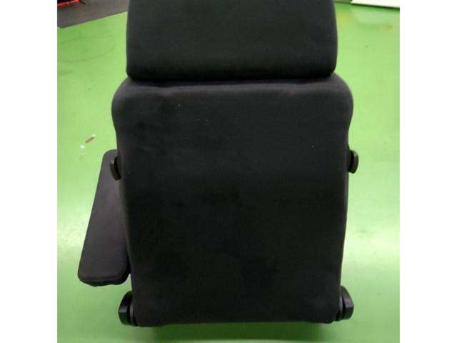 RECAROLX-VF
With armrest
Genuine