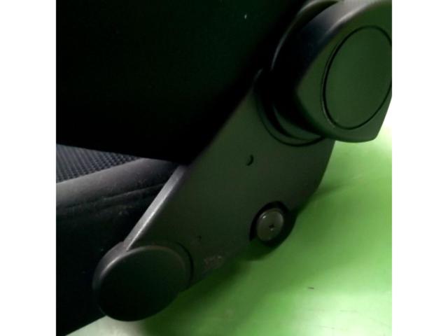 RECAROLX-VF
With armrest
Genuine