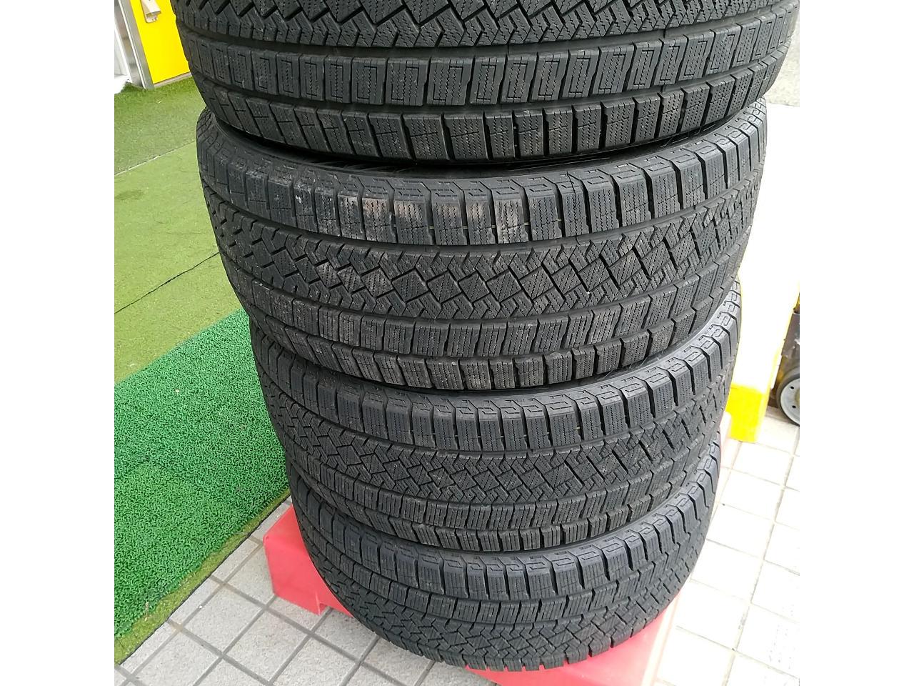 PIRELLIICE
ZERO
ASIMMET
RICO