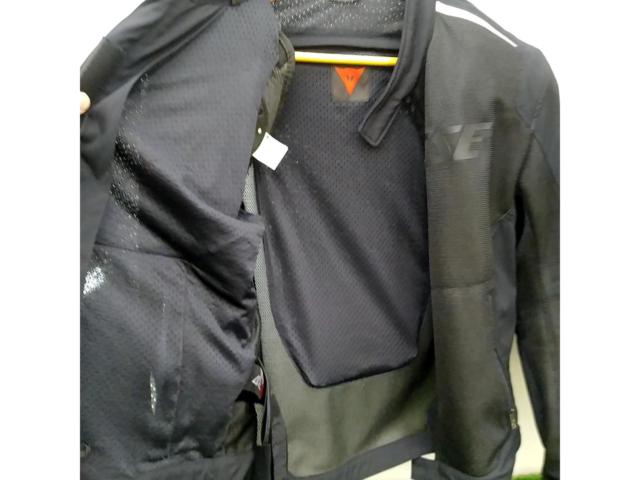 DAINESEHYDRA
FLUX
D-DRY jacket