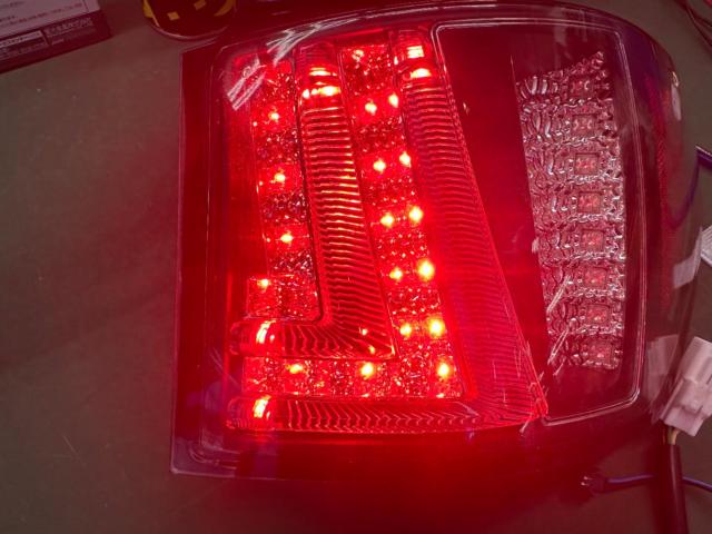 SONAR LEDスモークテールランプ 4分割