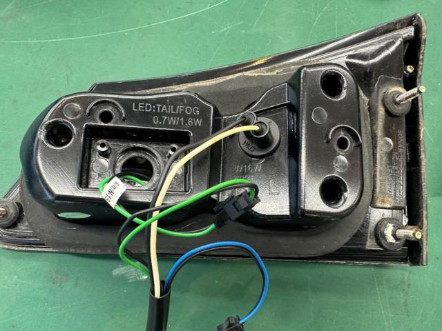 SONAR LEDスモークテールランプ 4分割